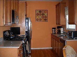 4th image of 214 Kettles Ln