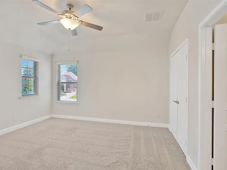 18 Garden Path Pl — Photo 30