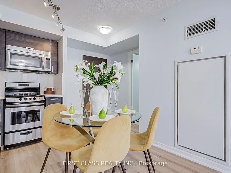 68 Abell St #527 — Photo 19