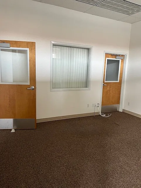 Park Plaza 821 E Broadway - 15 — Photo 4