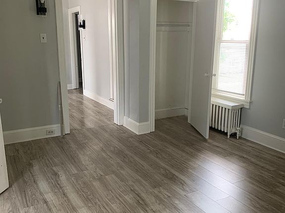 3rd image of 2825 Kutztown Rd APT 2