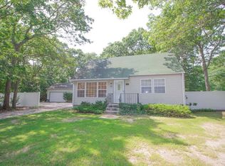 44 Tonopan St, Mastic, NY 11950
