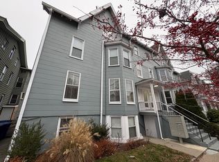 400 Atlantic St APT B1, Bridgeport, CT 06604