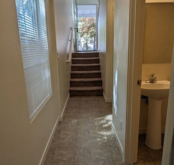Halsey East Townhomes — Photo 259
