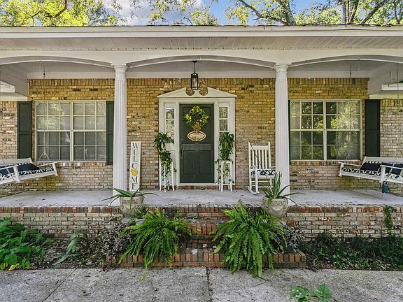 3rd image of 3577 Ashland Ave