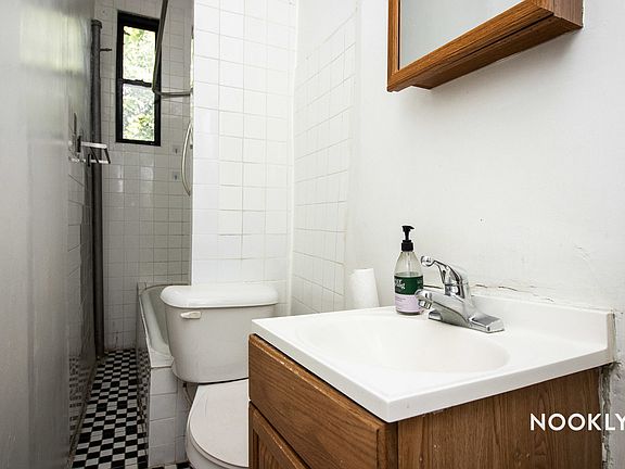 5th image of 231 Irving Ave #2K