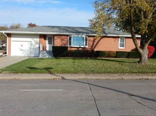 1216 N 7th St, Beatrice, NE 68310