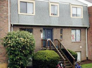 506 Nellies Cave Rd, Blacksburg, VA 24060