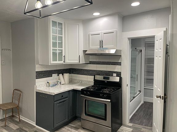 2nd image of 210 Union Ave #2