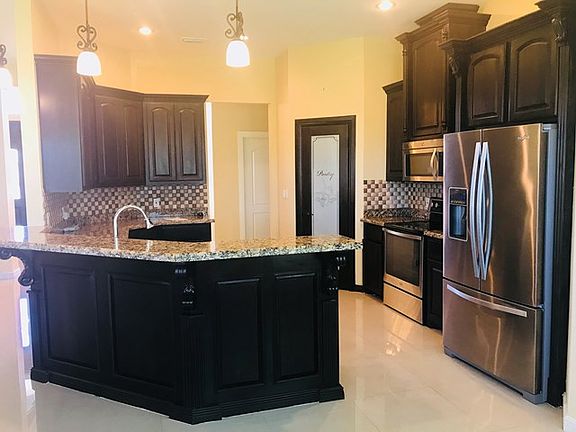 3rd image of 2703 Piquin St