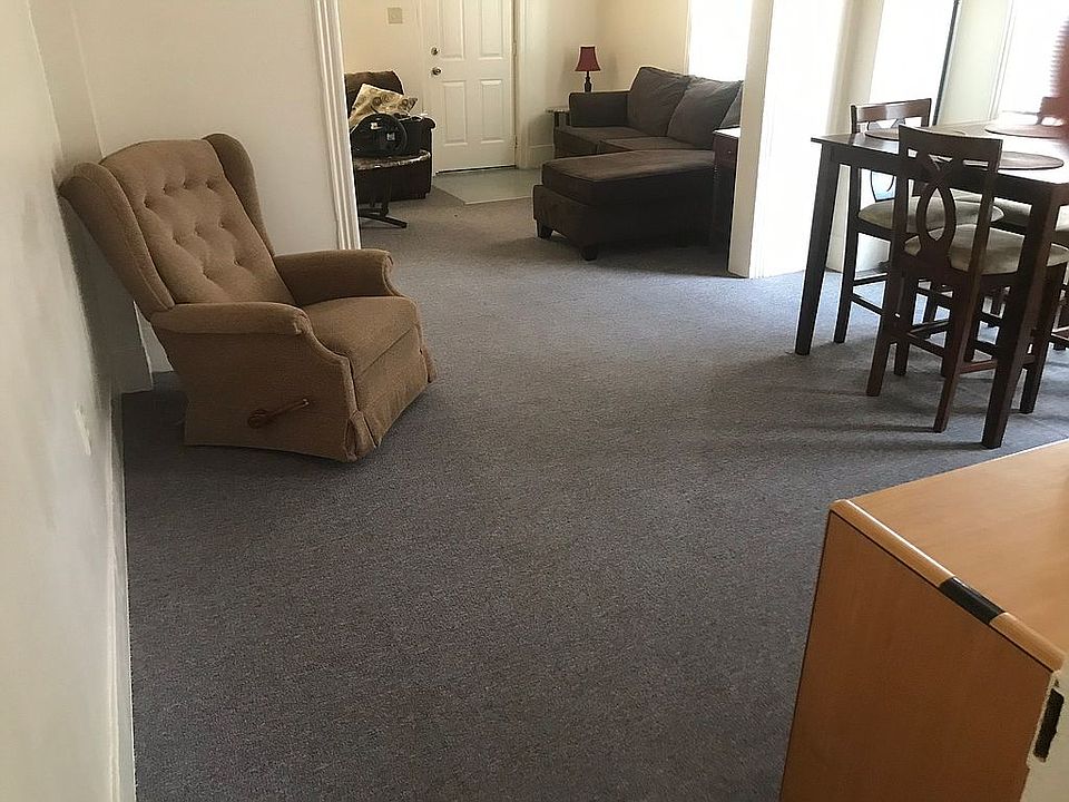 2nd image of 807 Park Pl