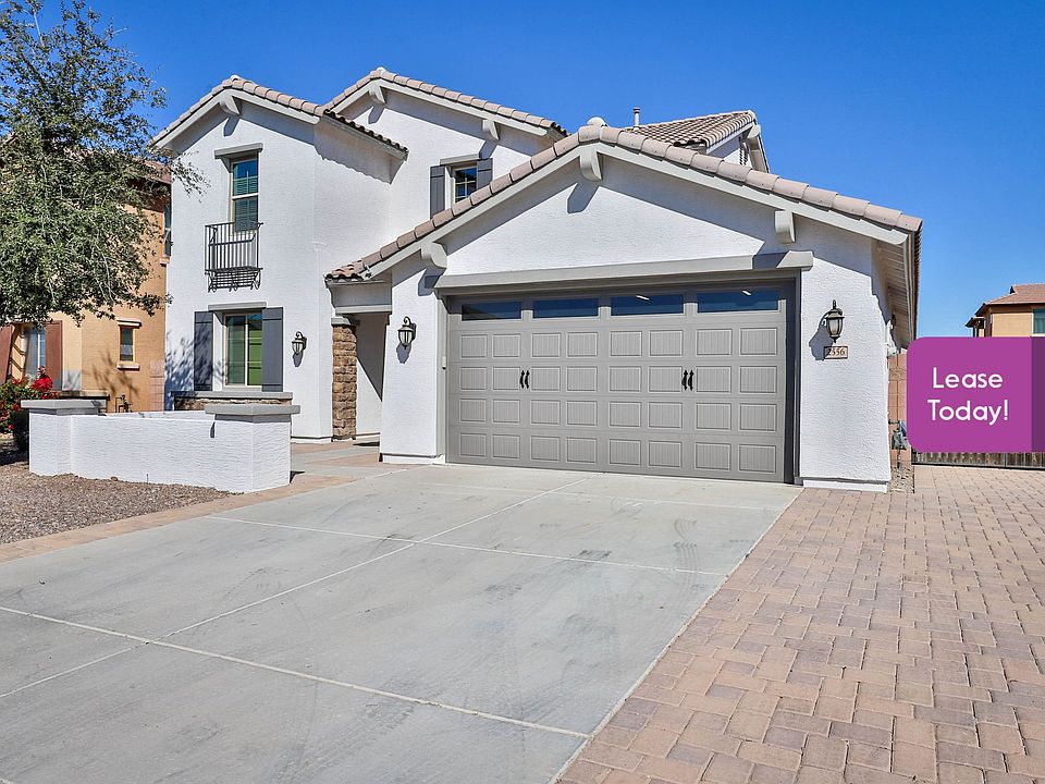 1st image of 2556 E Orleans Dr