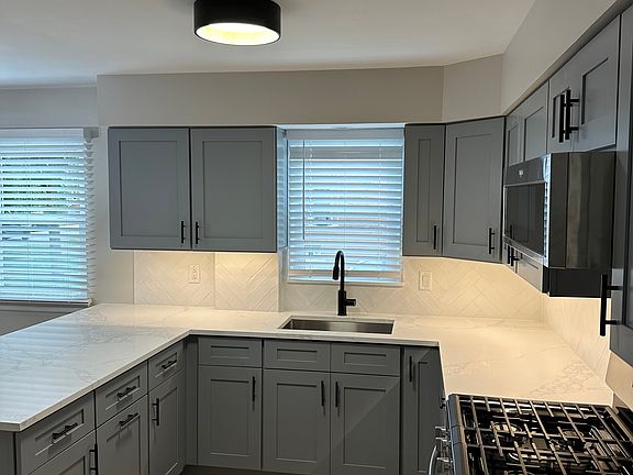 2nd image of 3701 Oak Park Ave Unit 1