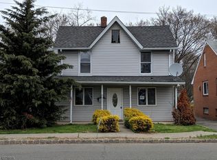 204 E Lindsley Rd, Cedar Grove, NJ 07009