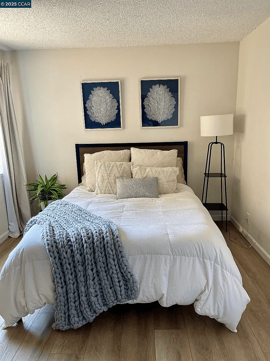 325 Lenox Ave — Photo 1