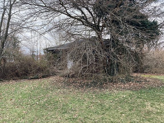 2nd image of 4805 Westmont Dr