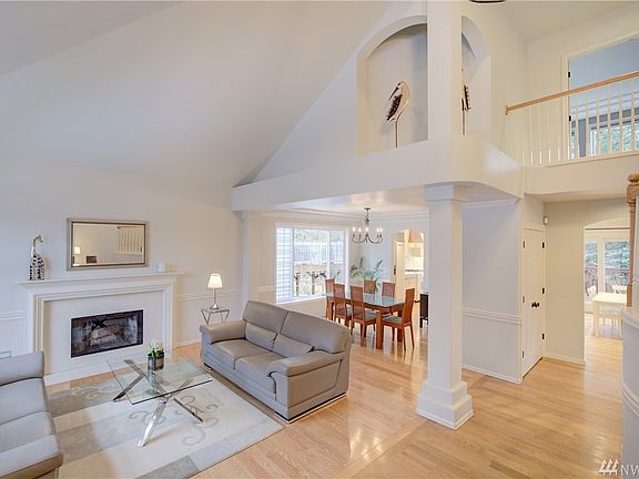 4th image of 16409 SE 56th Pl