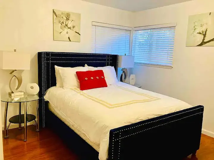 30 Sherland Ave #B — Photo 17