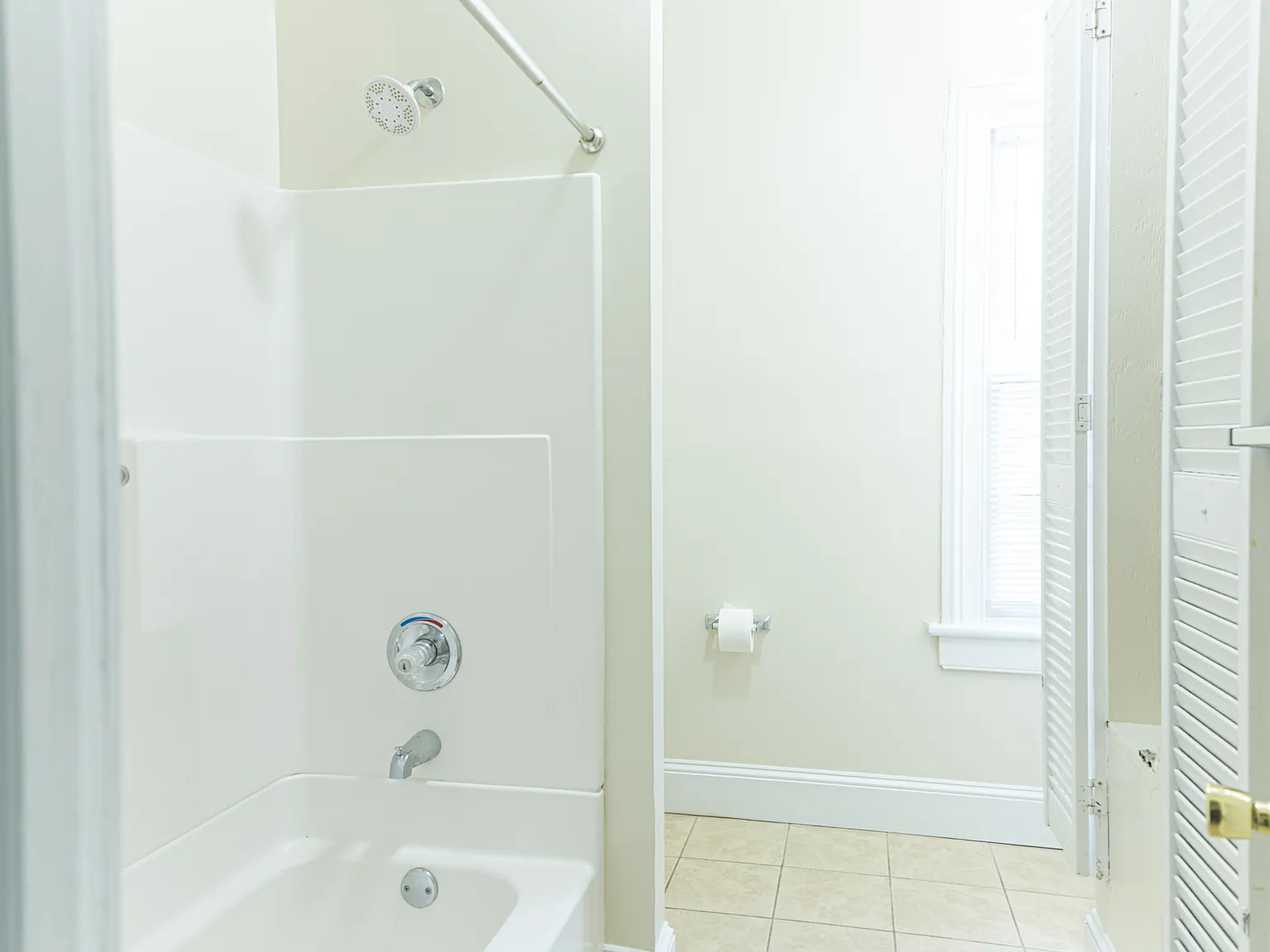 2 bed, 1200 sqft, $1,750 — Photo 3