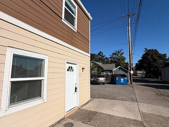 2nd image of 1362 Liberty St NE APT 2
