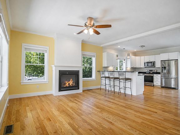 3rd image of 1 Sagamore Lane #1