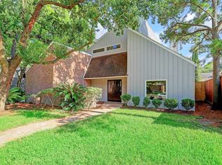 10315 Lynbrook Hollow St, Houston, TX 77042