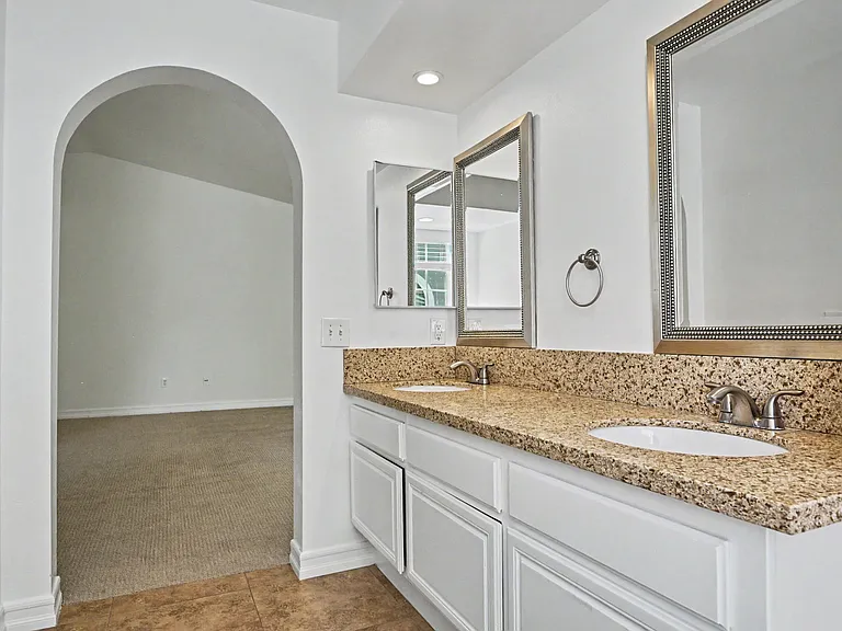 4258 Flintlock Ln — Photo 18