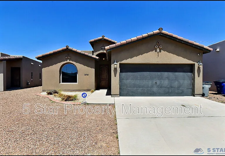 3741 Loma Adriana Dr — Photo 2