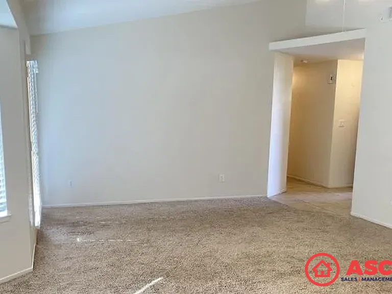 3616 Goldbar Dr — Photo 2