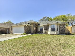 1917 Gerrie St, Midwest City, OK 73130
