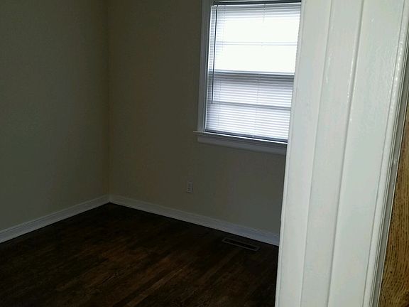 3rd image of 3731 Sunora Dr