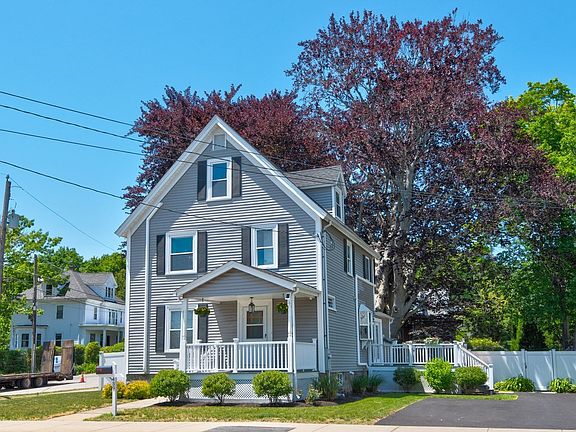 2nd image of 439 Washington St