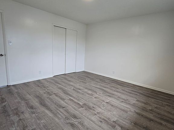 3rd image of 2401-2403 Calico Ln #2401