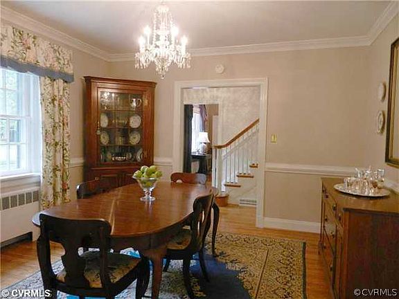 3rd image of 4305 W Oxford Cir