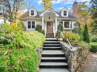 39 Hettiefred Rd, Greenwich, CT 06831