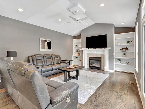5th image of 3773 Crooked Tree Dr