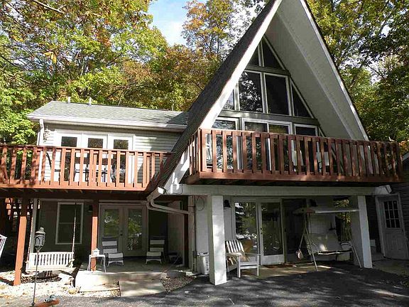 2nd image of 327 Bayview Dr