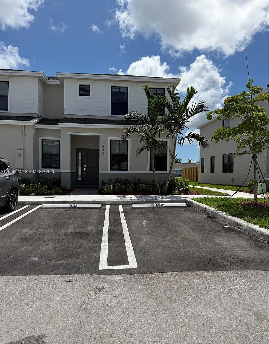 Miami Land And Developmen — Photo 2