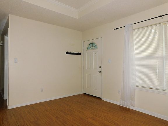 5th image of 3724 Heatherwoods Dr
