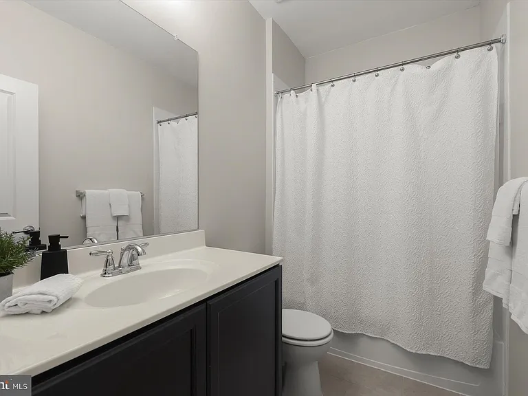 11613 Paca St — Photo 28