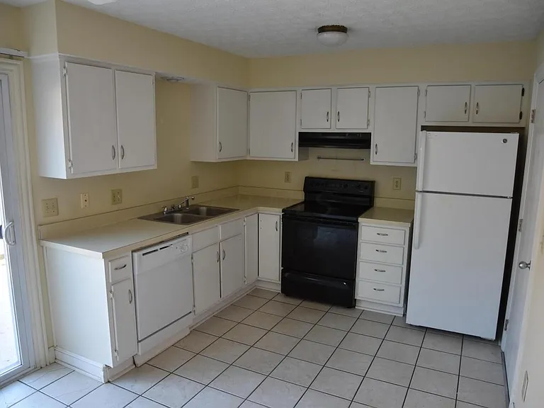 6462 Cranston Way — Photo 6