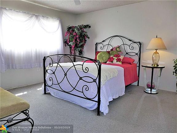 4th image of 8060 N Sunrise Lakes Dr #104