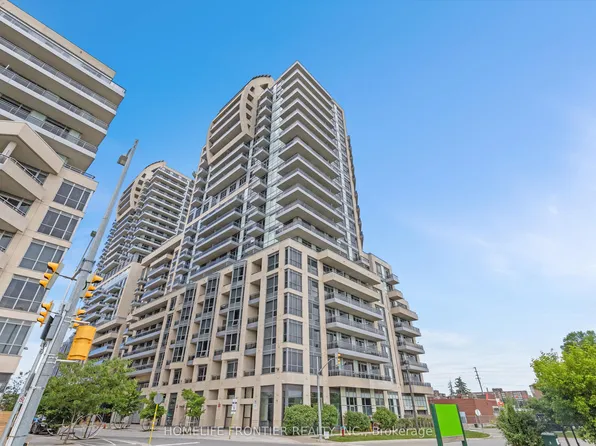 9205 Yonge St, Richmond Hill, ON