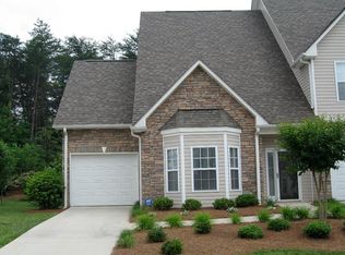 3828 Wayfarer Dr, Greensboro, NC 27410