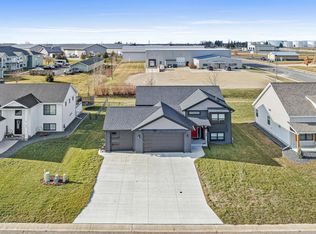 265 Whetstone Pl NW, Eyota, MN 55934
