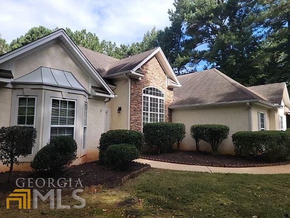 3rd image of 305 Brechin Dr