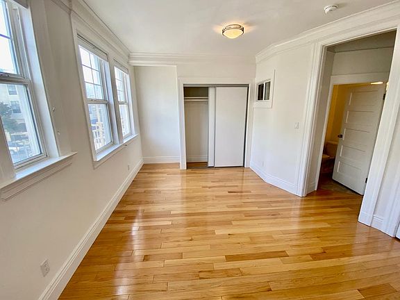 3rd image of 1492 Pacific Ave APT 8