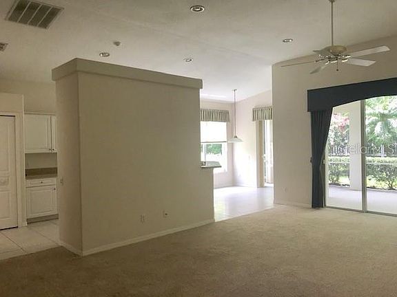 4th image of 8450 Idlewood Ct