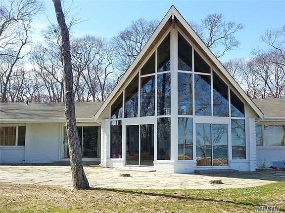 4th image of 2545 Arrowhead Ln