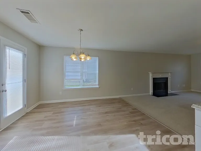110 Summerbrook Rd — Photo 4